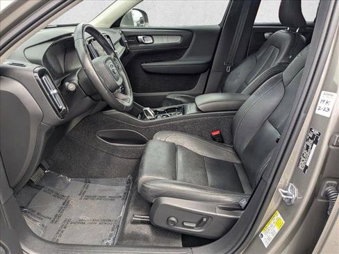 Used 2021 Volvo XC40 T5 Inscription AWD/4WD image 16