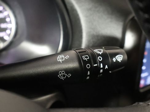 Used 2020 Jeep Renegade Altitude AWD/4WD image 34