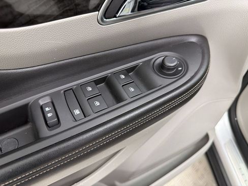 Used 2015 Buick Encore Leather FWD image 27