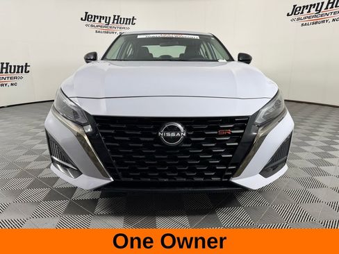Used 2025 Nissan Altima 2.5 SR AWD/4WD image 5