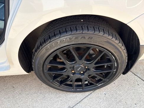 Used 2013 Volkswagen Jetta TDI FWD image 18