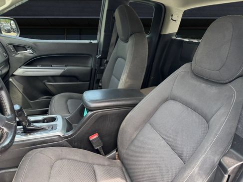 Used 2020 Chevrolet Colorado LT w/ Safety Package RWD image 2