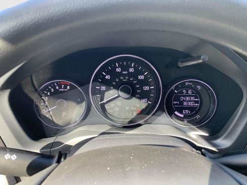 Used 2021 Honda HR-V LX image 18