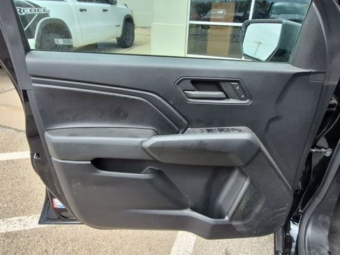Used 2023 Chevrolet Colorado W/T image 9