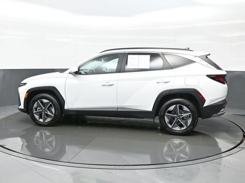 Used 2025 Hyundai Tucson SEL AWD/4WD image 3
