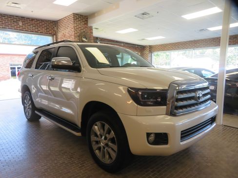 Used 2012 Toyota Sequoia Platinum AWD/4WD image 65