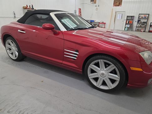 Used 2005 Chrysler Crossfire Limited image 17