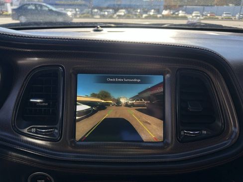 Used 2020 Dodge Challenger R/T image 11