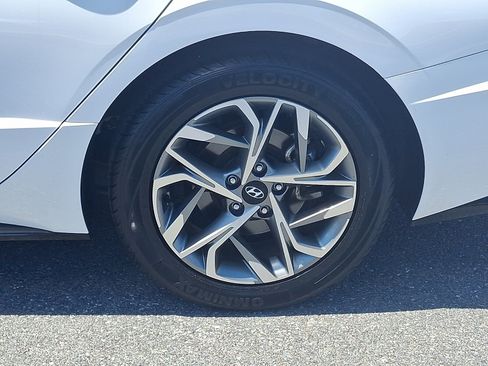 Certified 2023 Hyundai Sonata SEL FWD image 9
