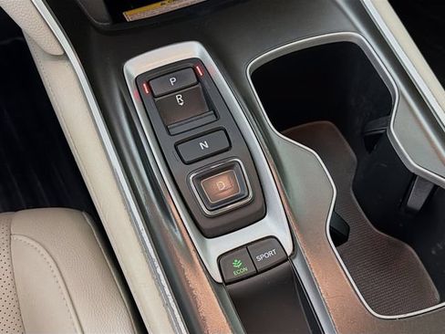 Used 2018 Honda Accord Touring image 20