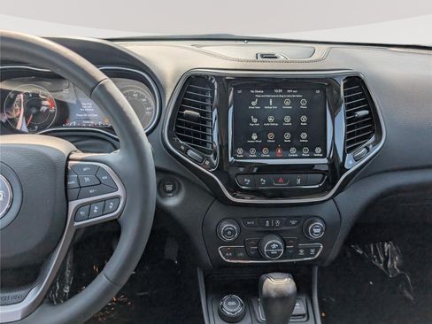 Used 2021 Jeep Cherokee Limited AWD/4WD image 19