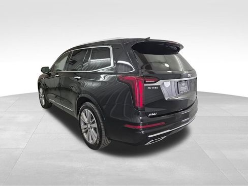 Certified 2025 Cadillac XT6 Premium Luxury image 8
