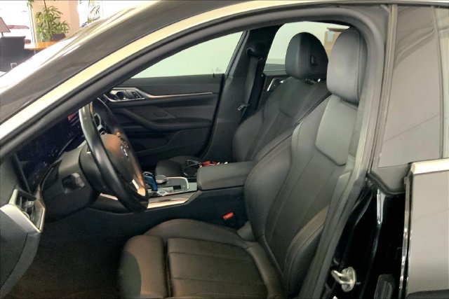 Used 2023 BMW i4 eDrive40 RWD image 11