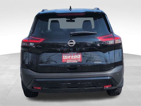 Used 2023 Nissan Rogue SV w/ SV Premium B Package image 10