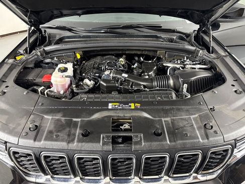 Used 2025 Jeep Grand Cherokee Laredo w/ MOPAR Finishing Package RWD image 39