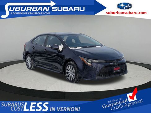 Used 2022 Toyota Corolla LE image 1