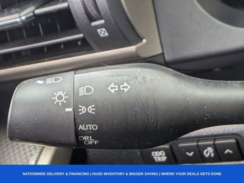 Used 2018 Lexus IS 300 F Sport w/ F Sport Package image 34