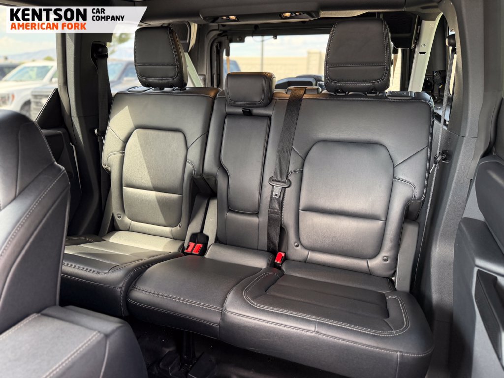 Used 2025 Ford Bronco Badlands AWD/4WD image 29