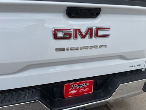 Used 2023 GMC Sierra 1500 SLE AWD/4WD image 26