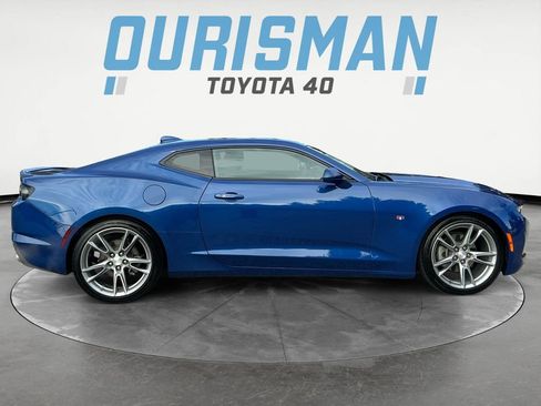 Used 2021 Chevrolet Camaro LT w/ RS Package image 8