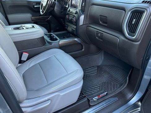 Used 2020 Chevrolet Silverado 1500 LT Trail Boss AWD/4WD image 16