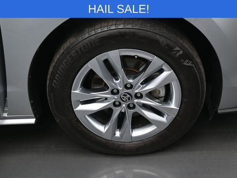 Certified 2024 Toyota Sienna XLE w/ XLE Plus Package image 38