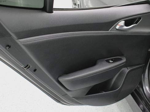 Used 2021 Kia Stinger GT image 38