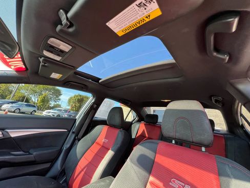 Used 2015 Honda Civic Si image 16