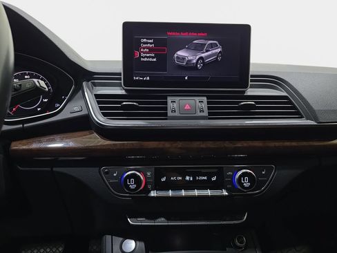 Used 2019 Audi Q5 Premium Plus w/ Premium Plus Package AWD/4WD image 23