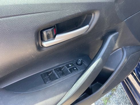 Used 2020 Toyota Corolla LE image 35