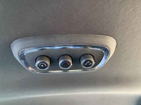 Used 2019 Dodge Durango GT image 24