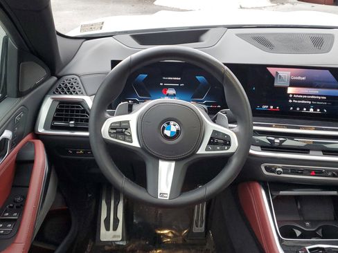 Used 2024 BMW X6 xDrive40i w/ Premium Package image 23