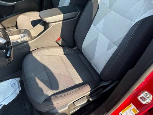 New 2026 Chevrolet Trax RS w/ Sunroof Package FWD image 16