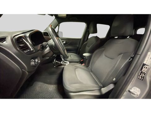 Used 2022 Jeep Renegade Altitude w/ Convenience Group AWD/4WD image 11