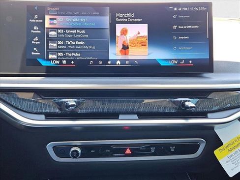 Used 2026 BMW X7 xDrive40i w/ Premium Package image 11