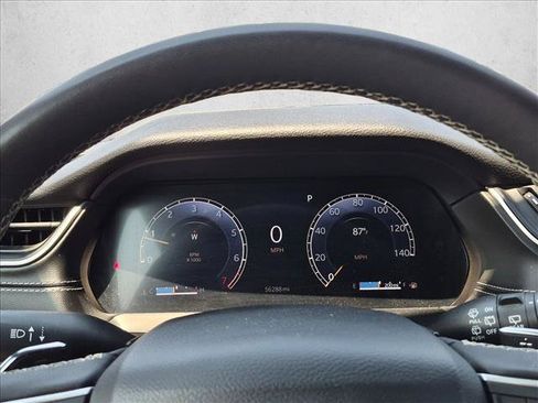 Used 2024 Jeep Grand Cherokee Altitude AWD/4WD image 5