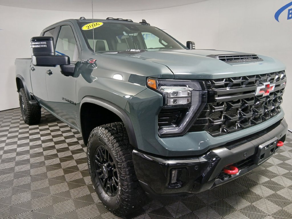 Used 2026 Chevrolet Silverado 2500 ZR2 AWD/4WD image 8