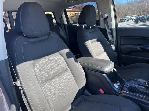 Used 2016 GMC Canyon SLE w/ SLE Convenience Package image 30