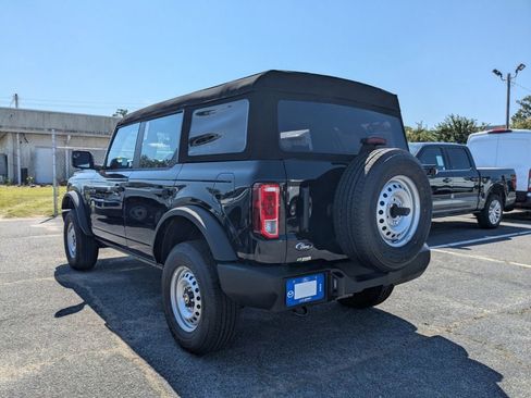 New 2025 Ford Bronco 4-Door image 6