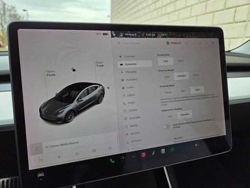 Used 2018 Tesla Model 3 Long Range image 44