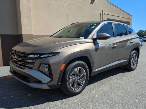 Certified 2025 Hyundai Tucson Blue image 8