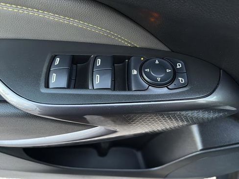 Used 2025 Chevrolet Trax ACTIV w/ Driver Confidence Package image 15