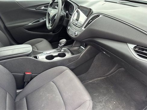 Used 2024 Chevrolet Malibu LT image 20