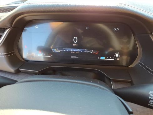 Used 2023 Jeep Grand Cherokee Limited w/ Luxury Tech Group II image 52