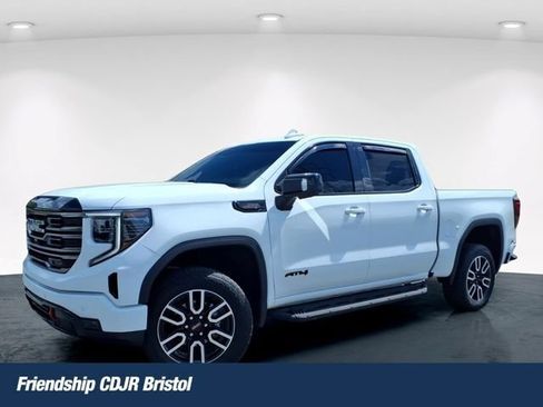 Used 2026 GMC Sierra 1500 AT4 w/ LPO, Black Badging Package AWD/4WD image 1
