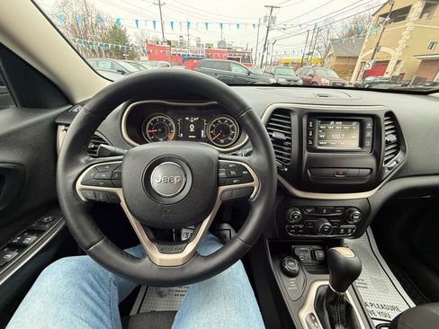 Used 2014 Jeep Cherokee Latitude image 38