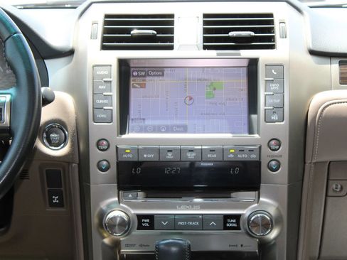 Used 2016 Lexus GX 460 w/ Comfort Package AWD/4WD image 37