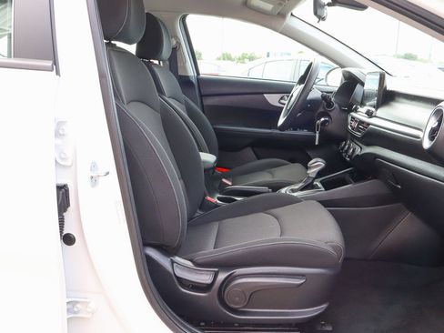 Used 2023 Kia Forte LXS image 22