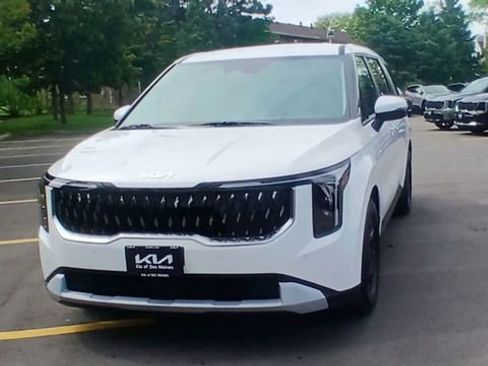 New 2026 Kia Carnival LX FWD image 6