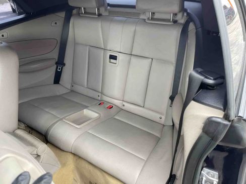 Used 2013 BMW 135i Convertible image 15